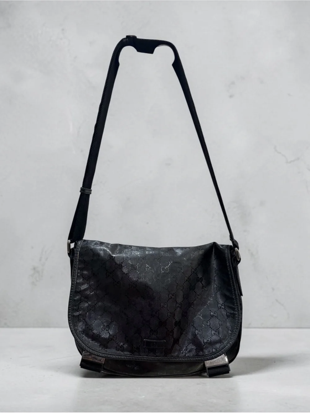 Gucci GG Imprimé Black Messenger Crossbody Bag 201732 + COA